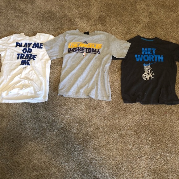 Boys sz M shirts etc. All in great condition - Picture 4 of 5